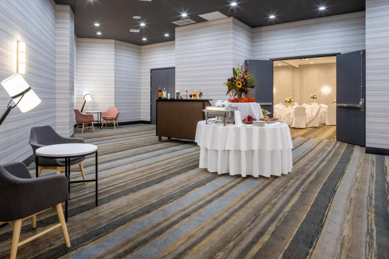 Holiday Inn - Long Island - Islip Arpt East By Ihg Holtsville Exterior photo