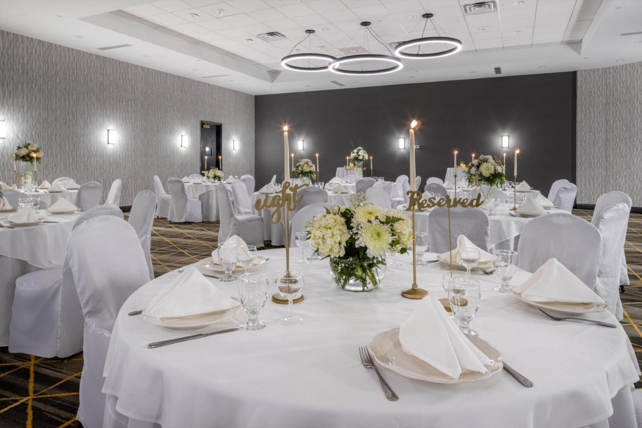 Holiday Inn - Long Island - Islip Arpt East By Ihg Holtsville Exterior photo